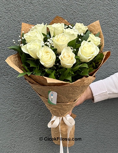 Gülümse Sevgilim 11 Beyaz Gül