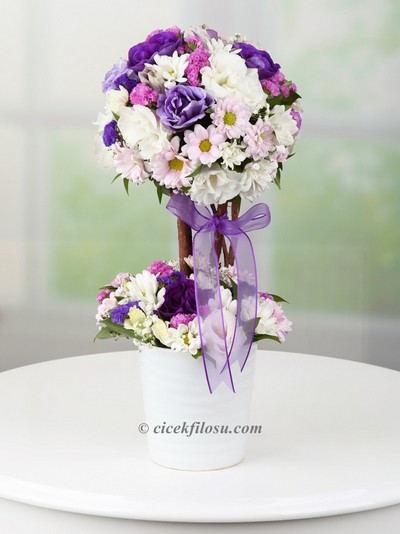 Seramik Vazoda Çiçek Topu